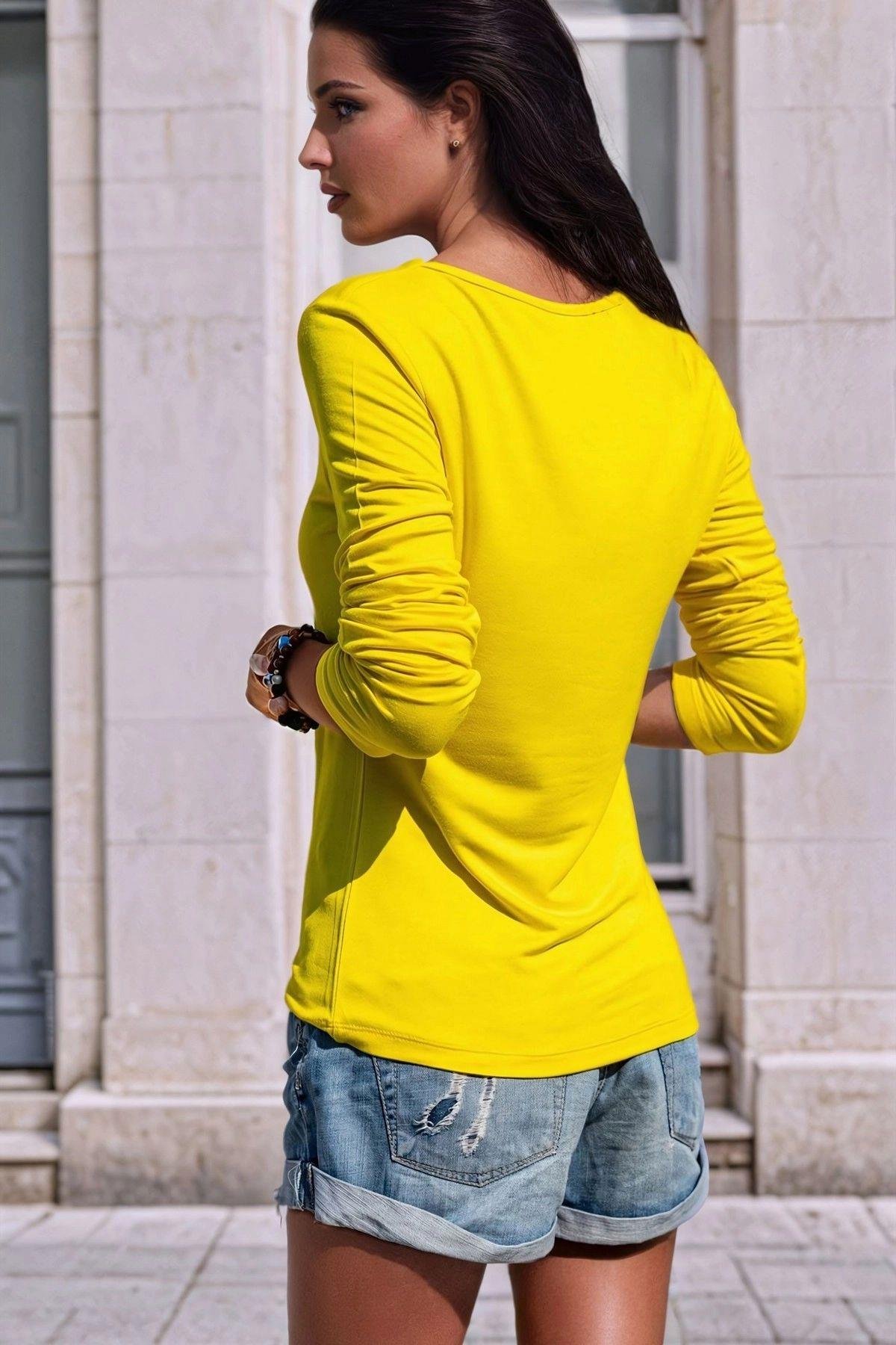acik-sari-kare-bluz-9d6-47.jpg