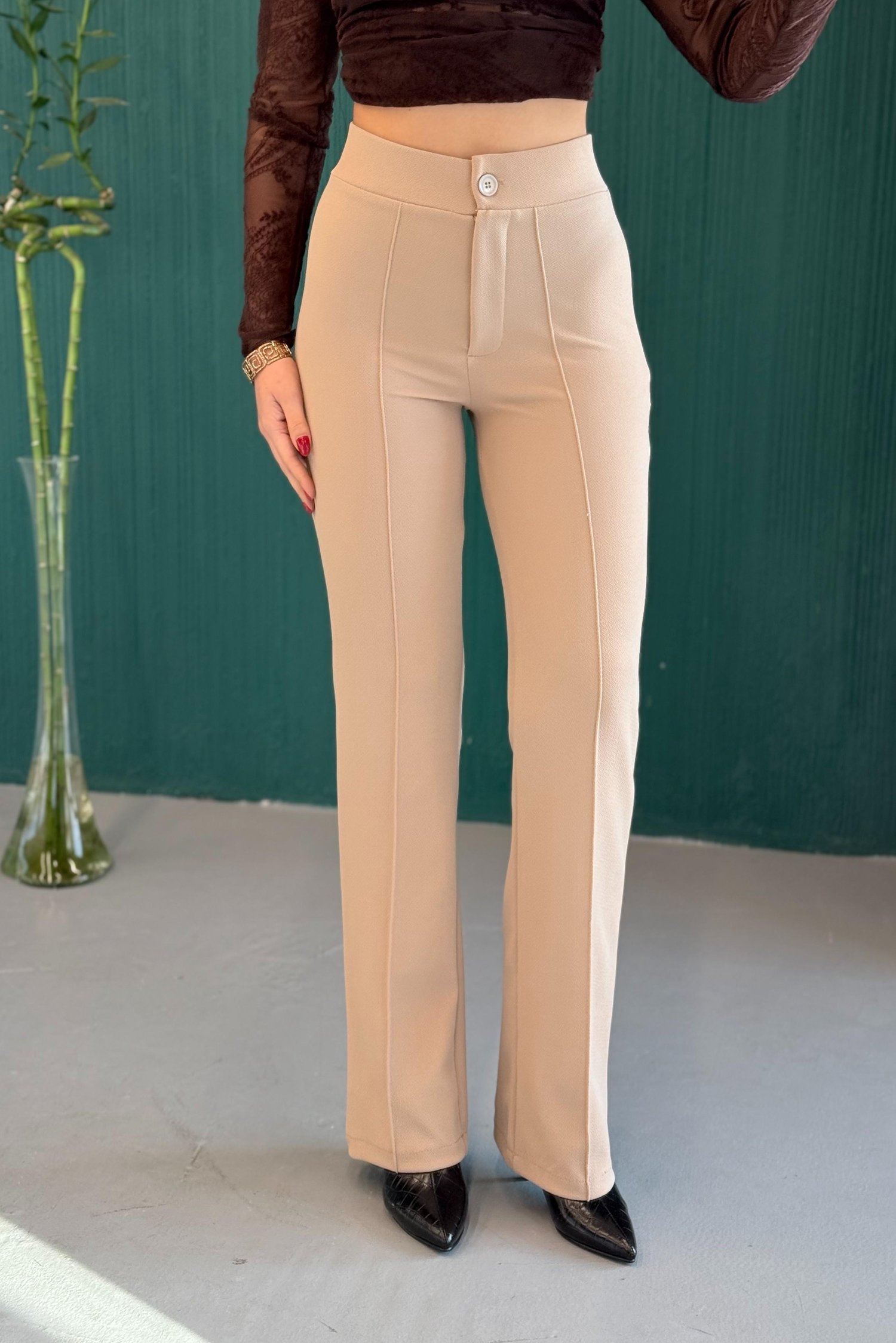 Bej Çımalı Krep Örme Pantolon