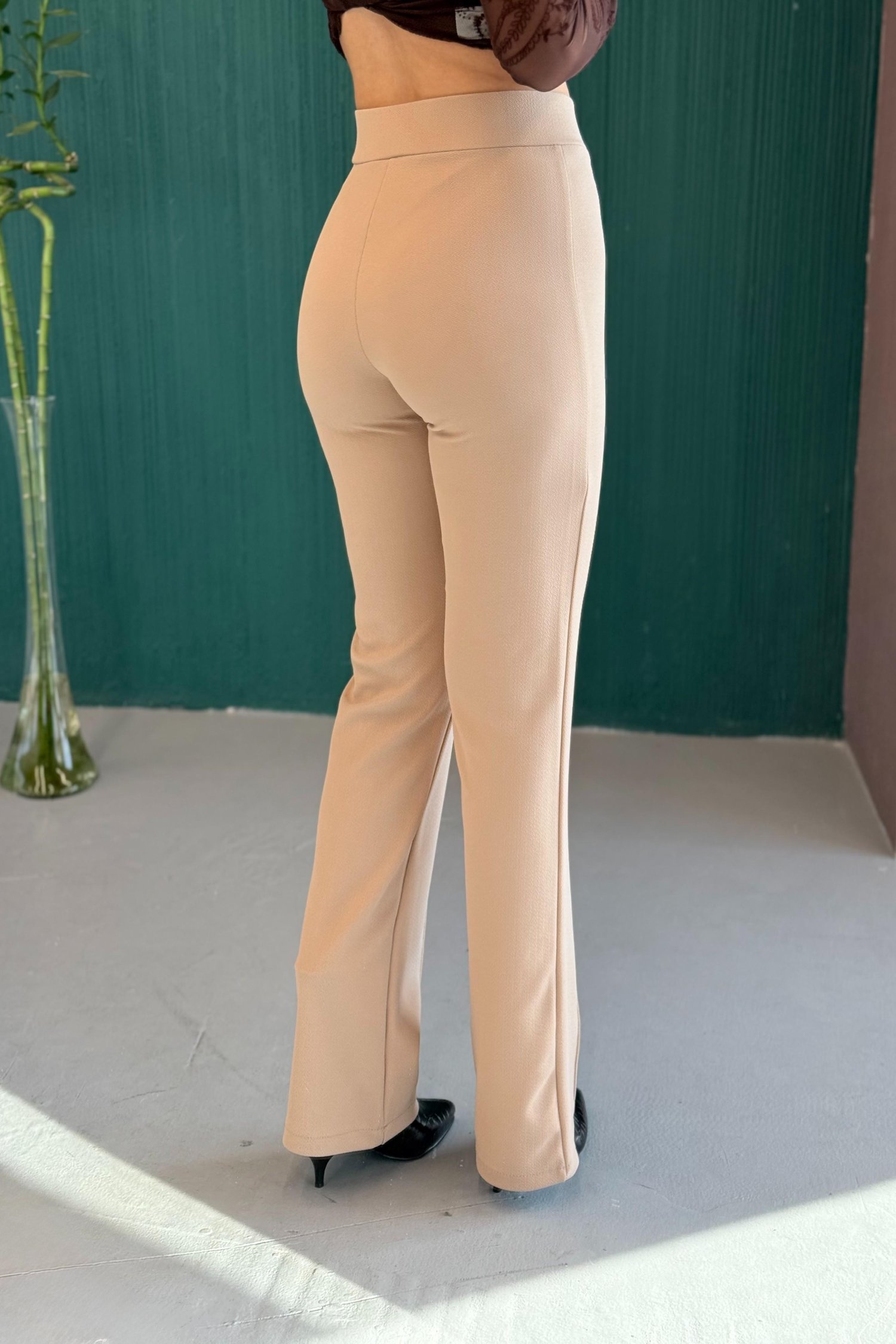 Bej Çımalı Krep Örme Pantolon