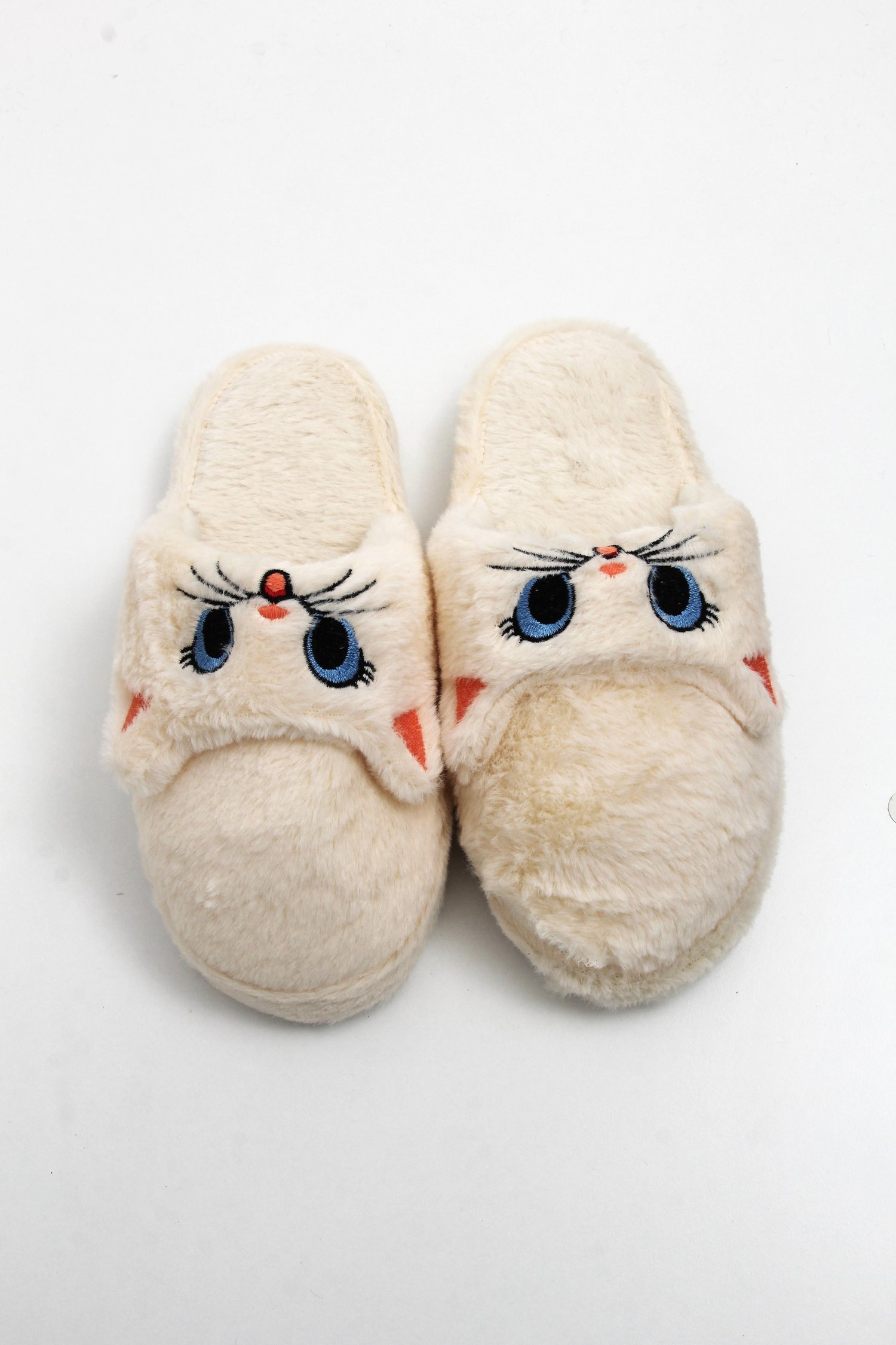 Bej Nakışlı Peluş Ev Terliği