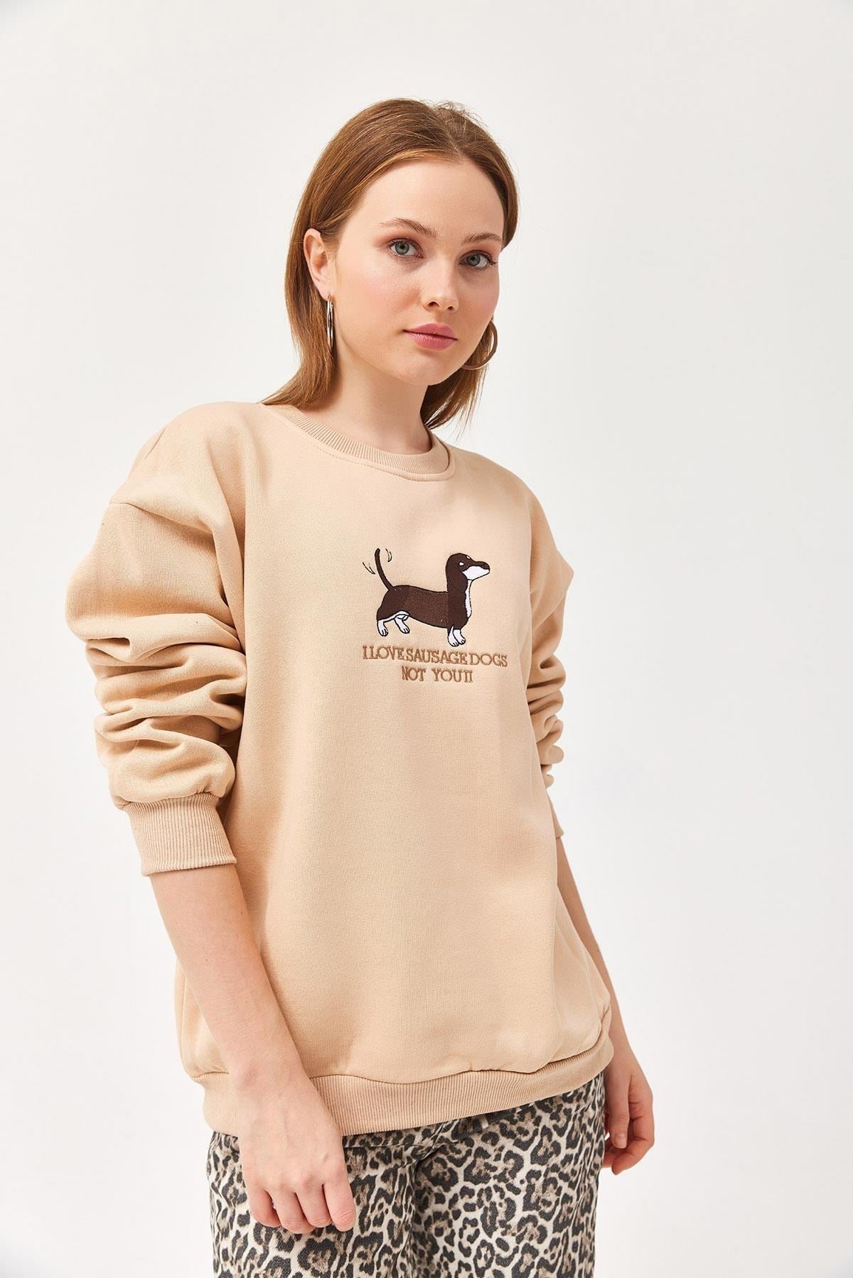 Bej Nakışlı Şardonlu Sweatshirt