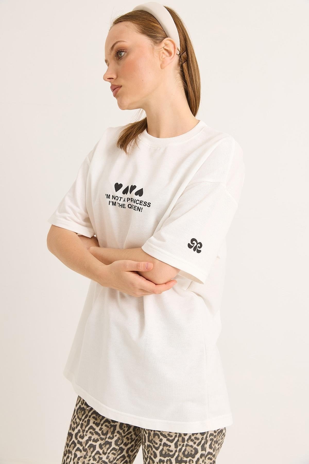 Beyaz Baskılı Oversize Tişört