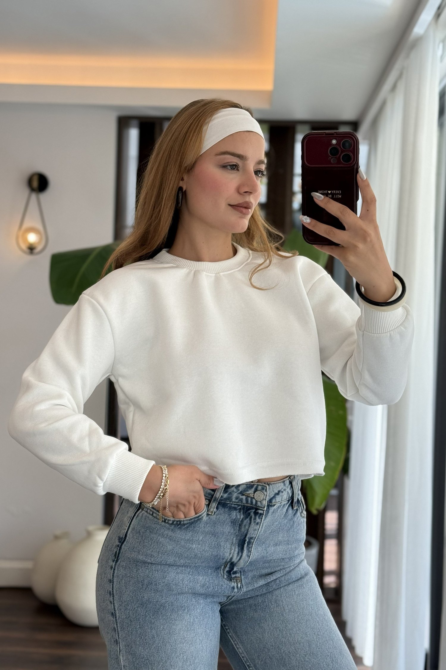 Beyaz Bisiklet Yaka Sweatshirt