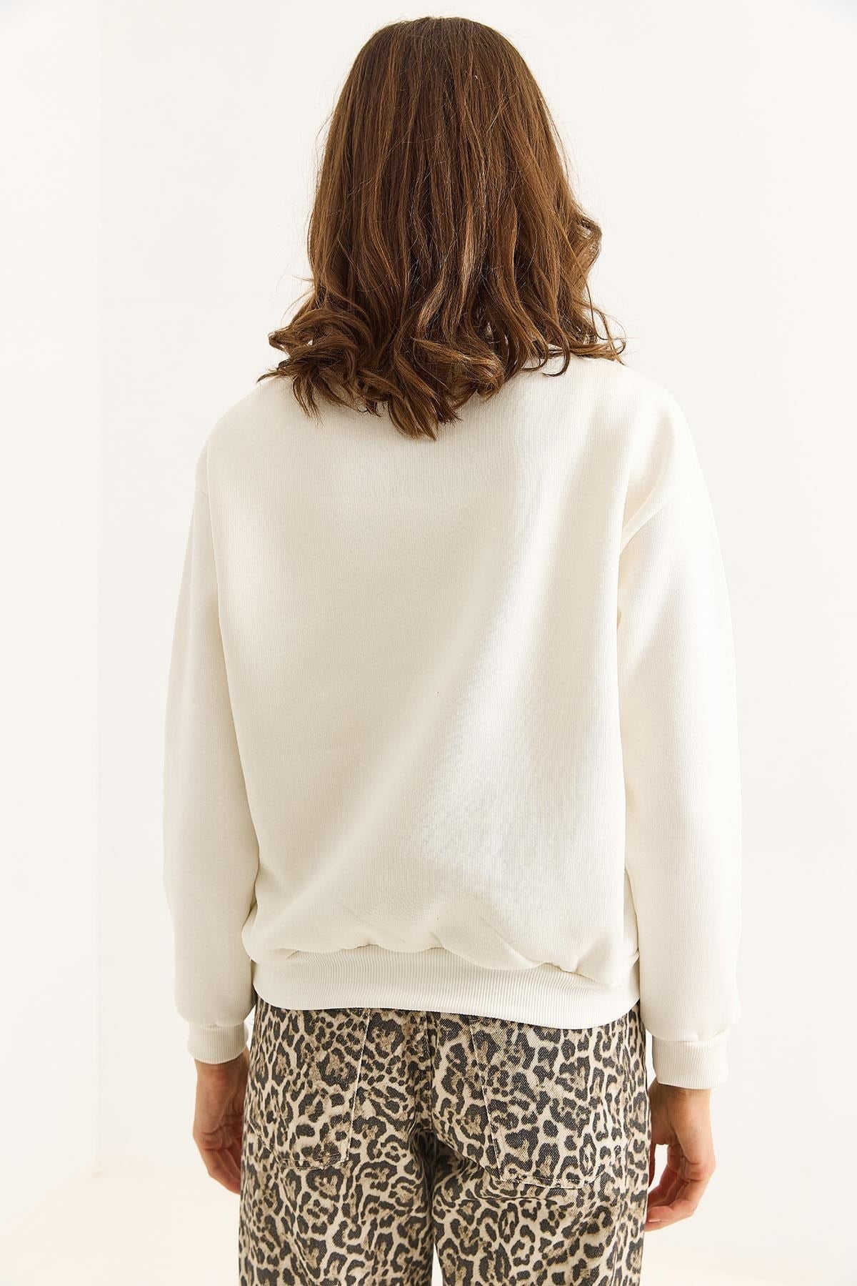 Beyaz Fermuarlı Baskılı Sweatshirt