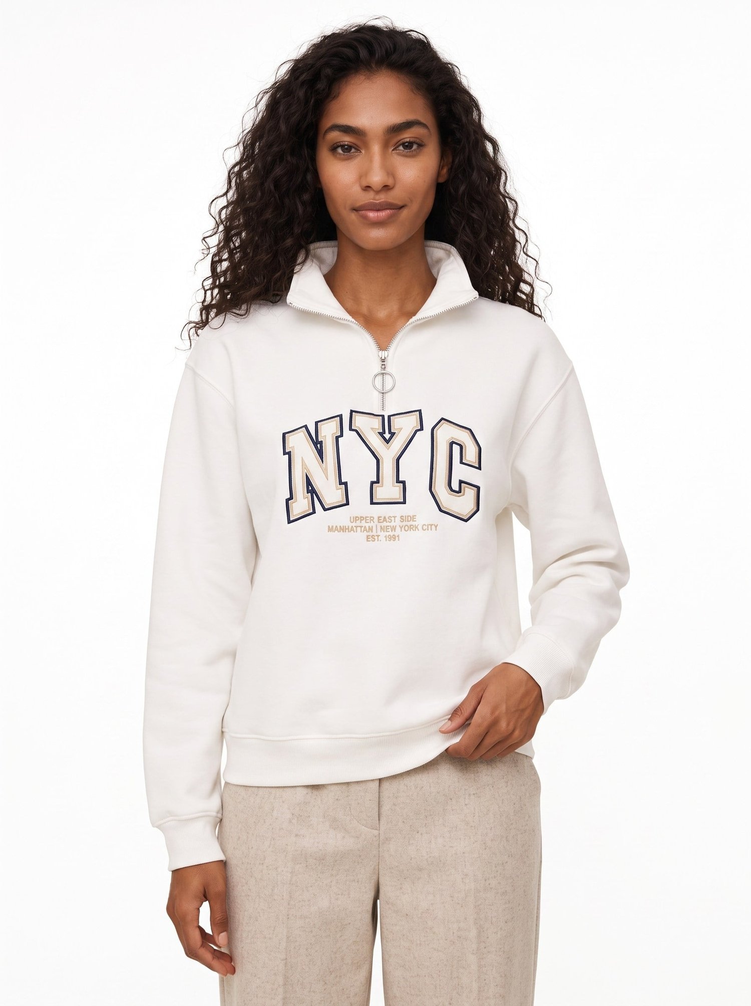Beyaz Nakışlı Fermuarlı Oversize Sweatshirt