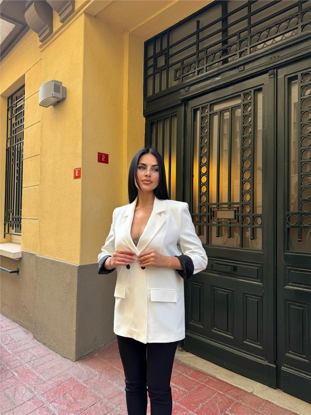 Beyaz Polyester Keten Düğmeli Ceket
