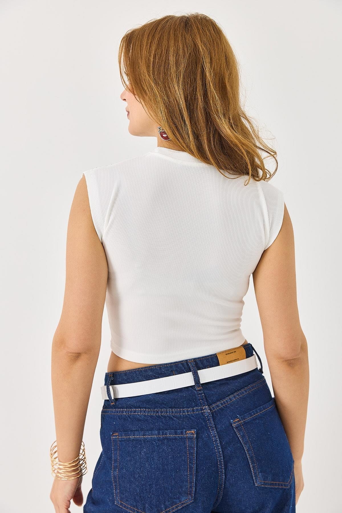 Beyaz Taşlı Fitilli Crop Bluz