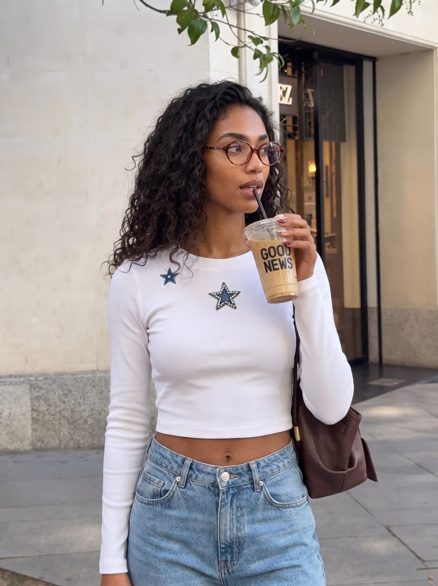 Beyaz Yıldız Nakışlı Crop Bluz