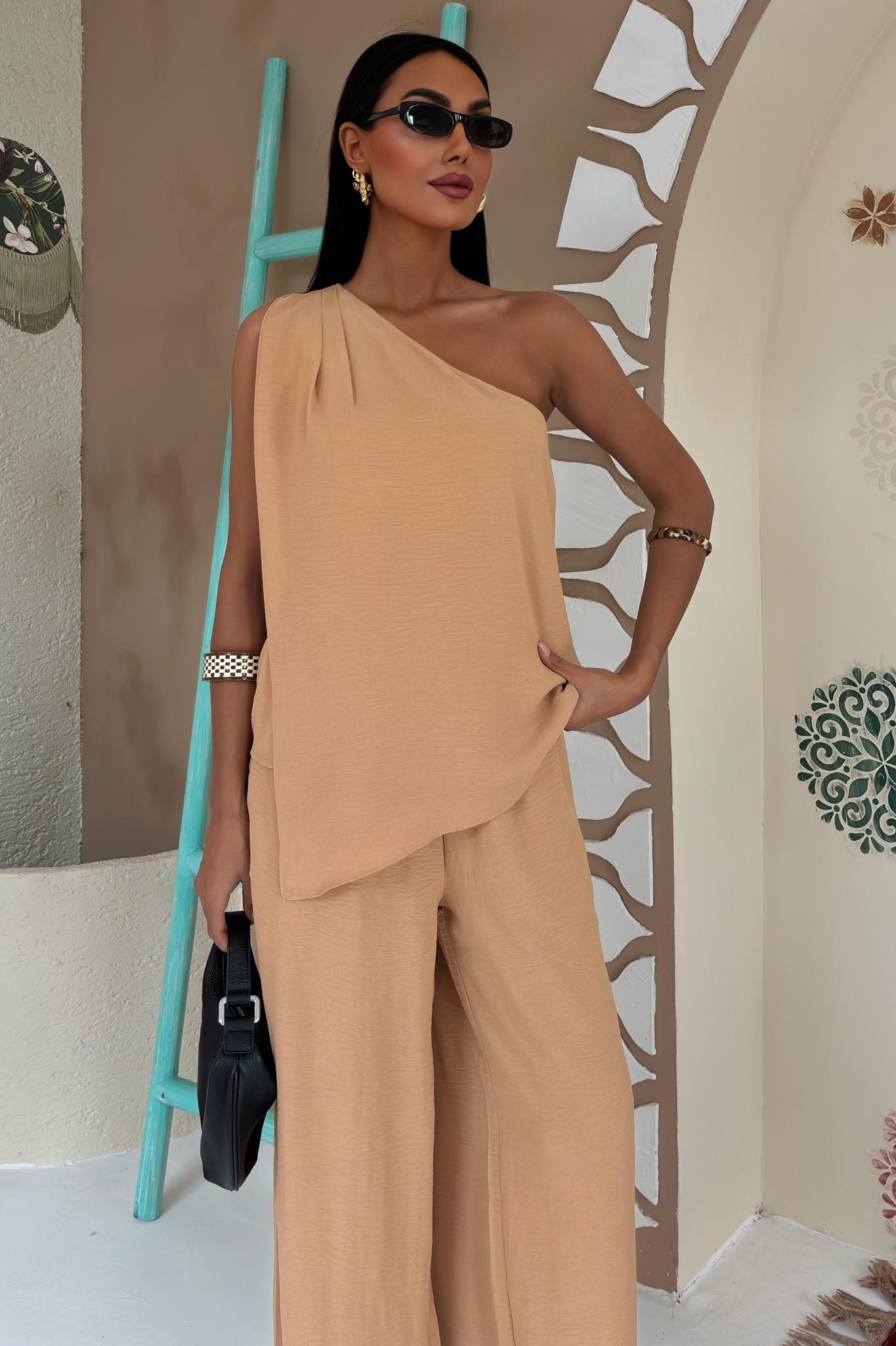 camel-ayrobin-tek-omuz-oversize-takim-4fc2-b.jpg