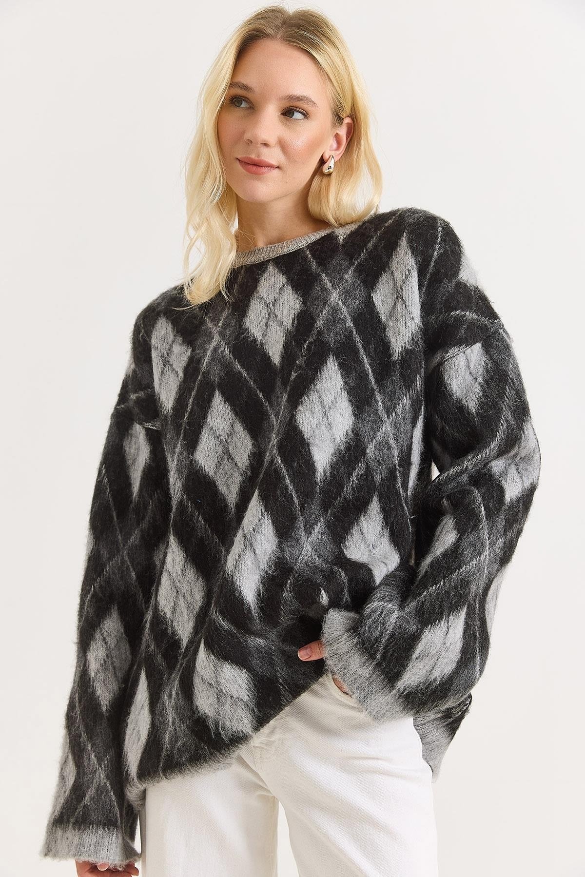 Gri Baklava Desen Oversize Kazak
