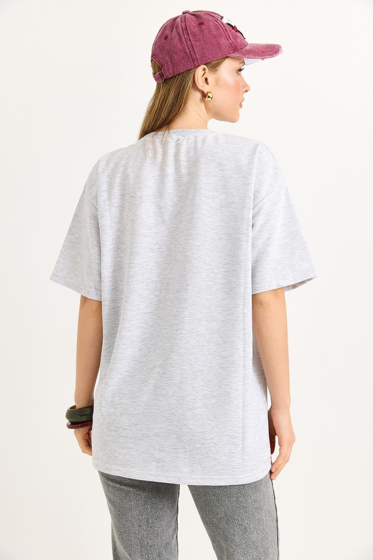 Gri Baskılı Oversize Tişört
