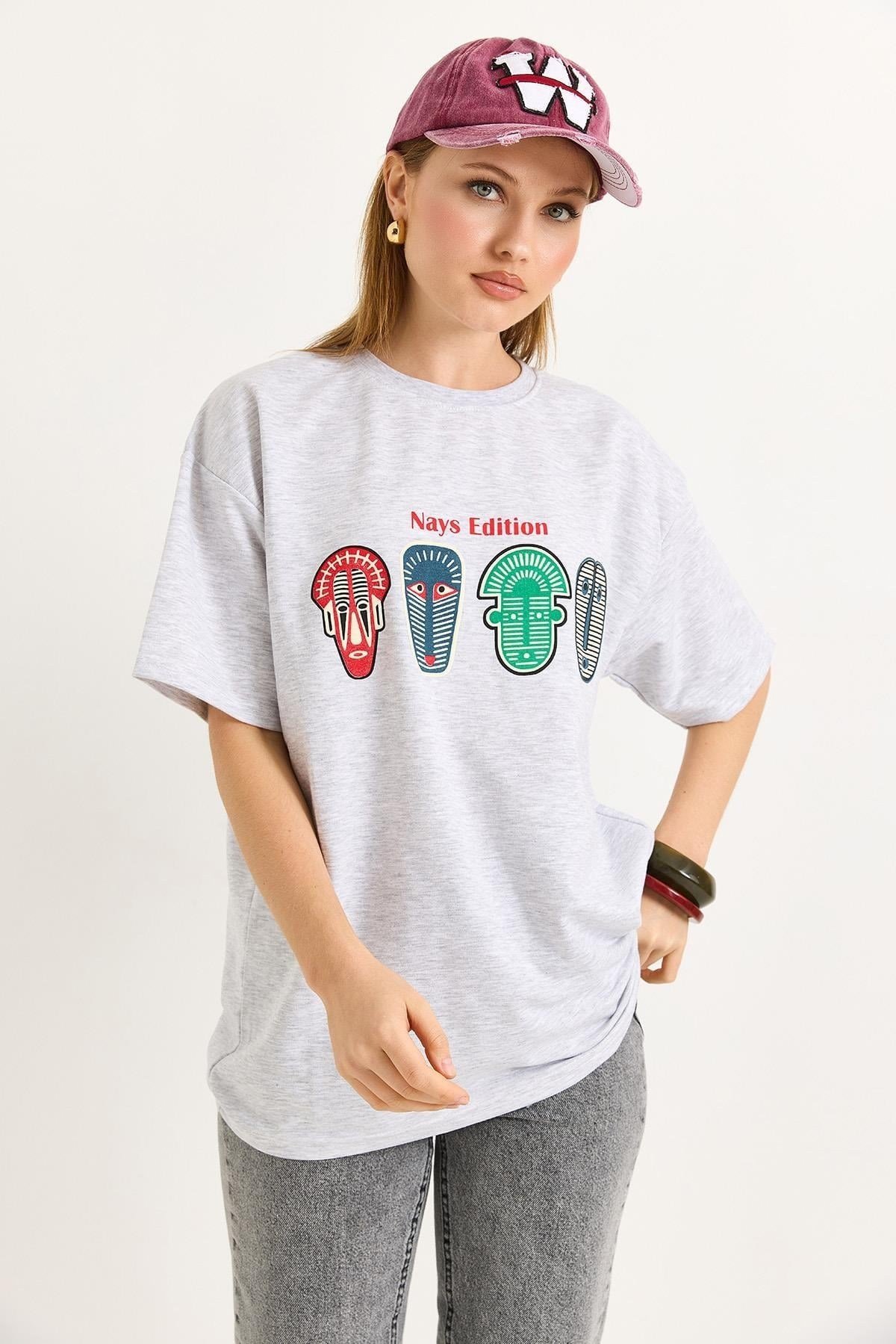 Gri Baskılı Oversize Tişört