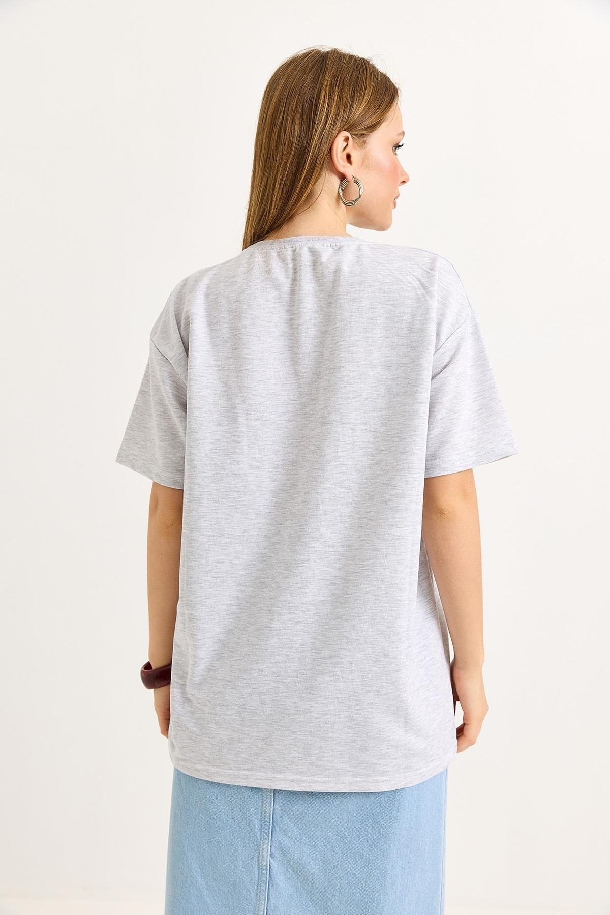 Gri Baskılı Oversize Tişört
