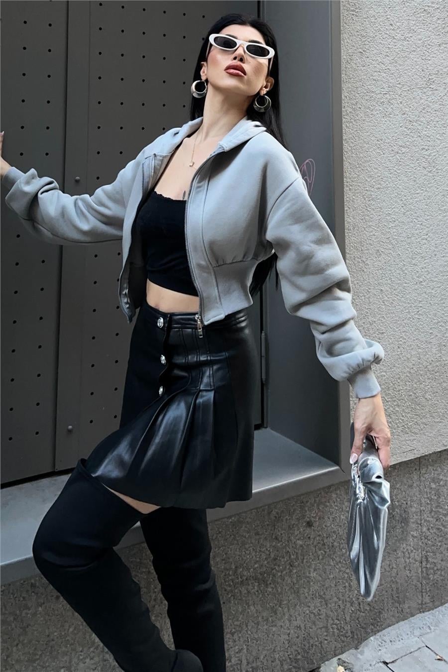 Gri Fermuarlı Crop Sweatshirt