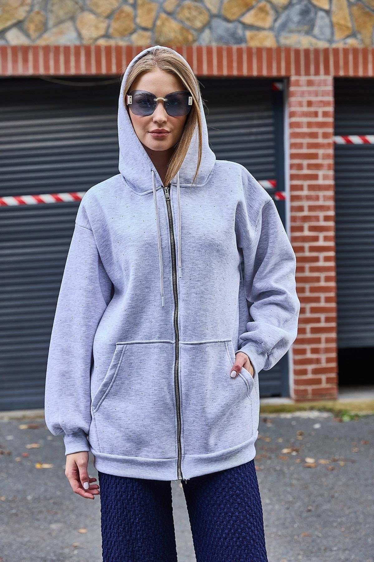 Gri Taş Detaylı Oversize Hırka