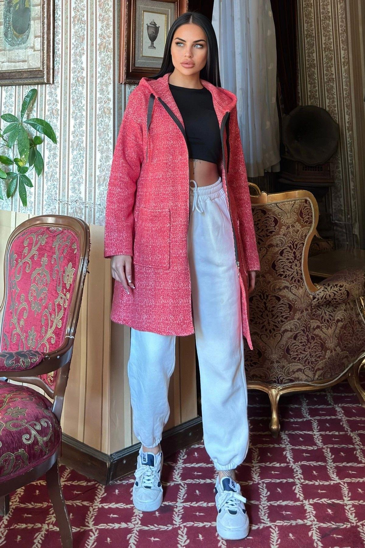 kirmizi-kase-ceket-4436-a.jpg