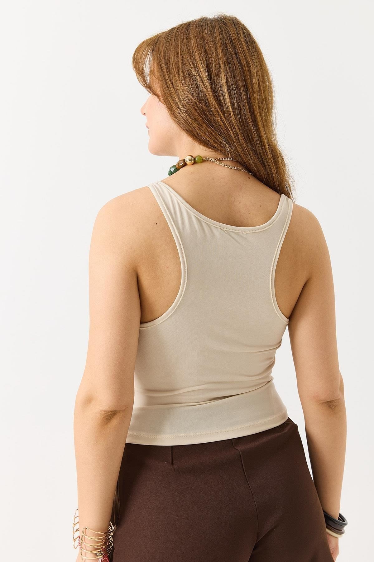 Krem Göğsü Dolgulu Crop Bluz