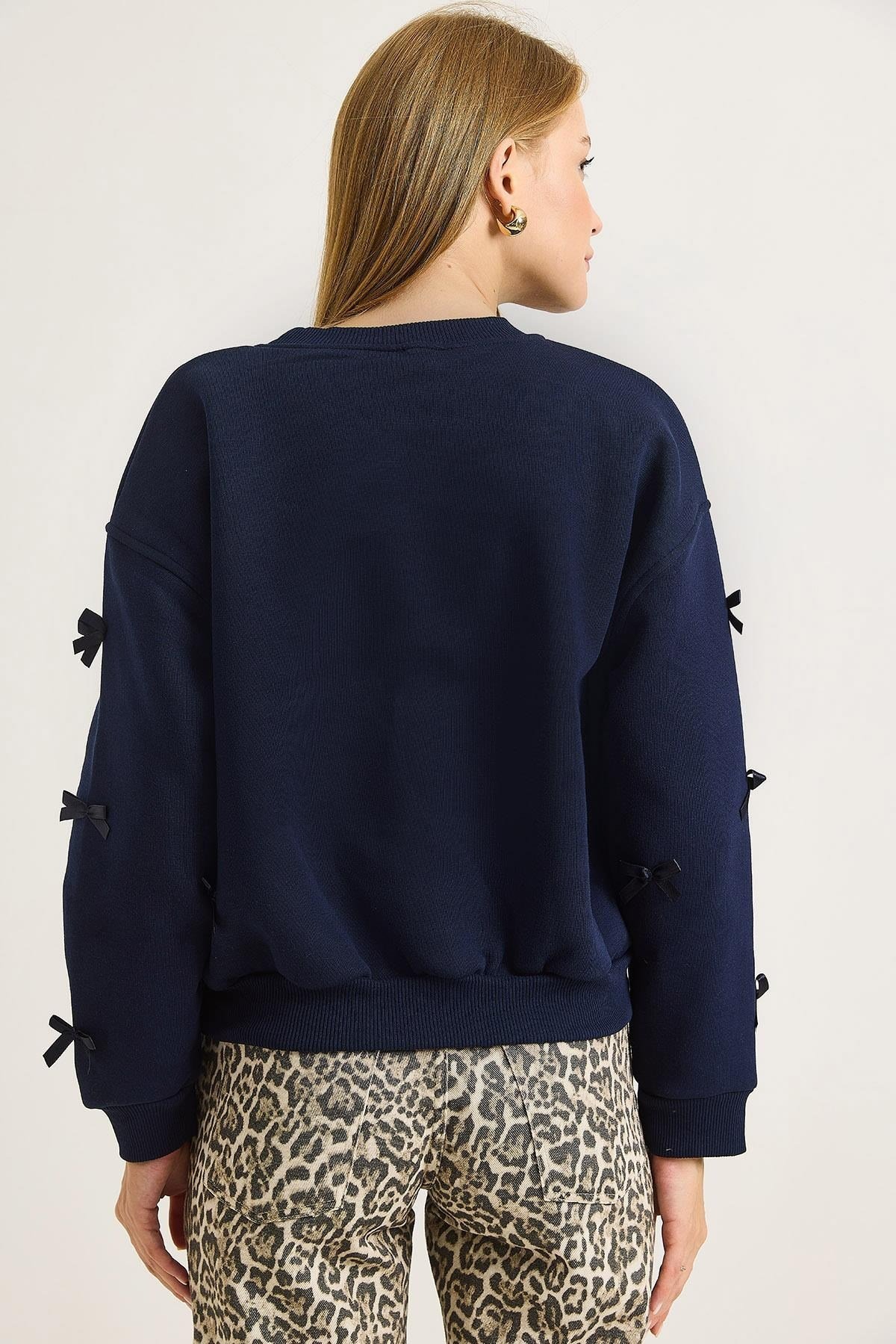 Lacivert Kurdele Detaylı Sweatshirt