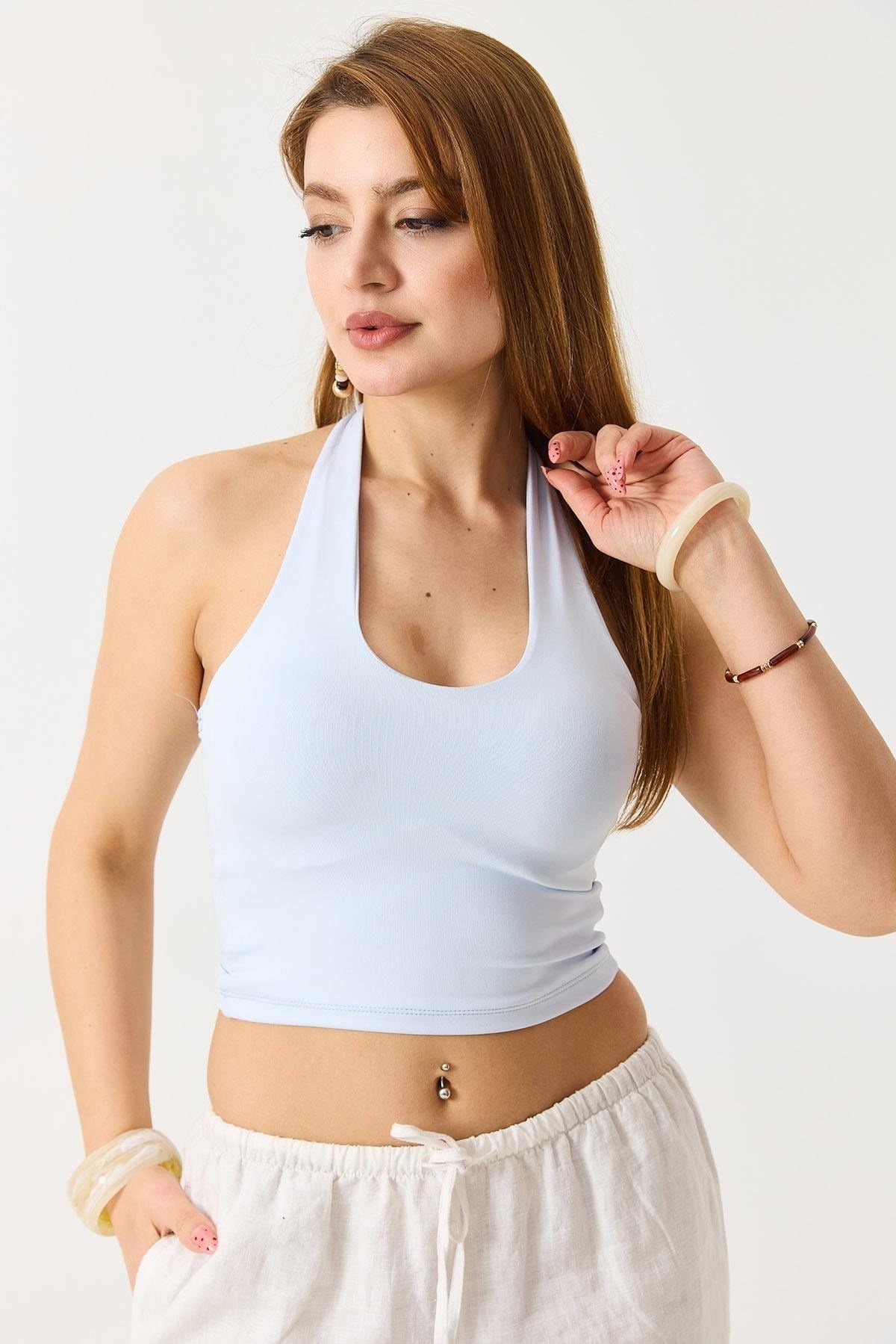 Mavi Boyundan Askılı Crop Bluz