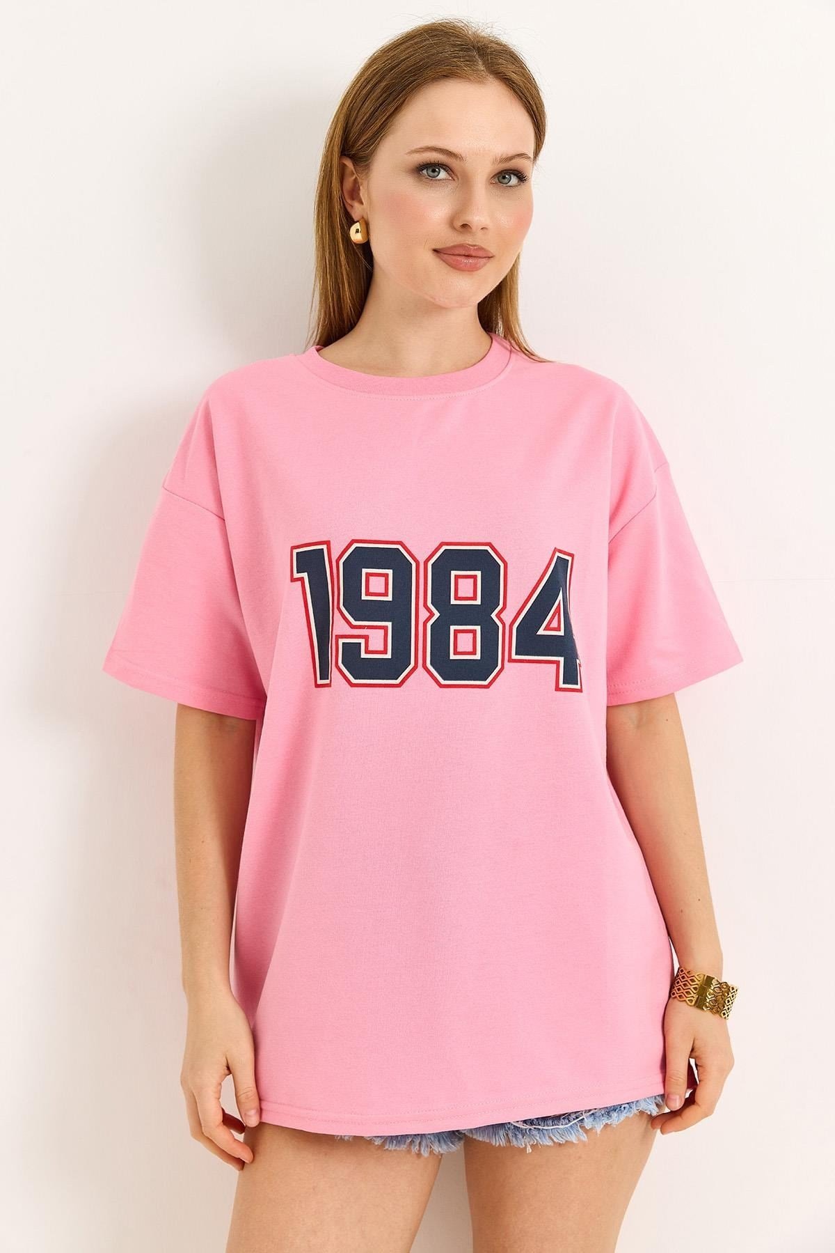Pembe Baskılı Oversize Tişört