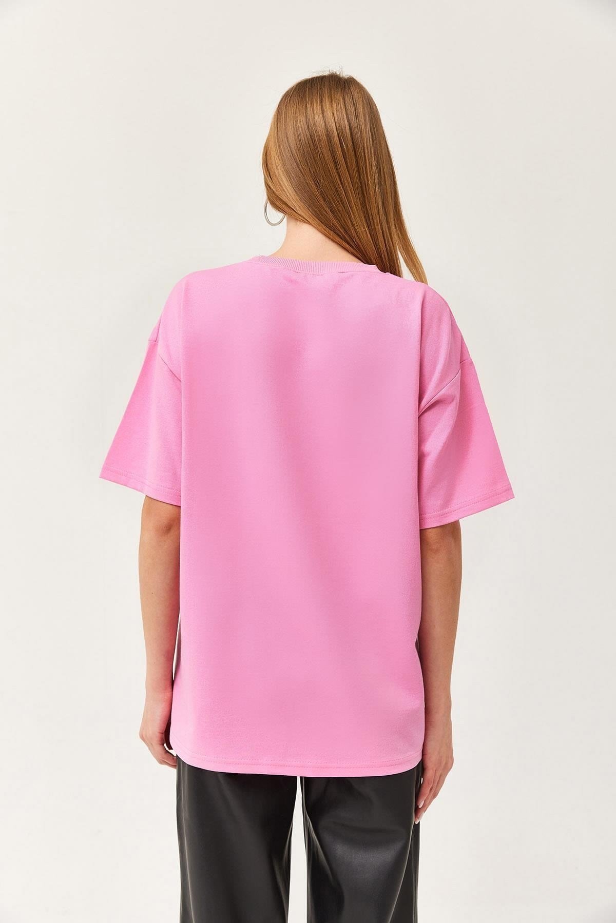 Pembe Baskılı Oversize Tişört