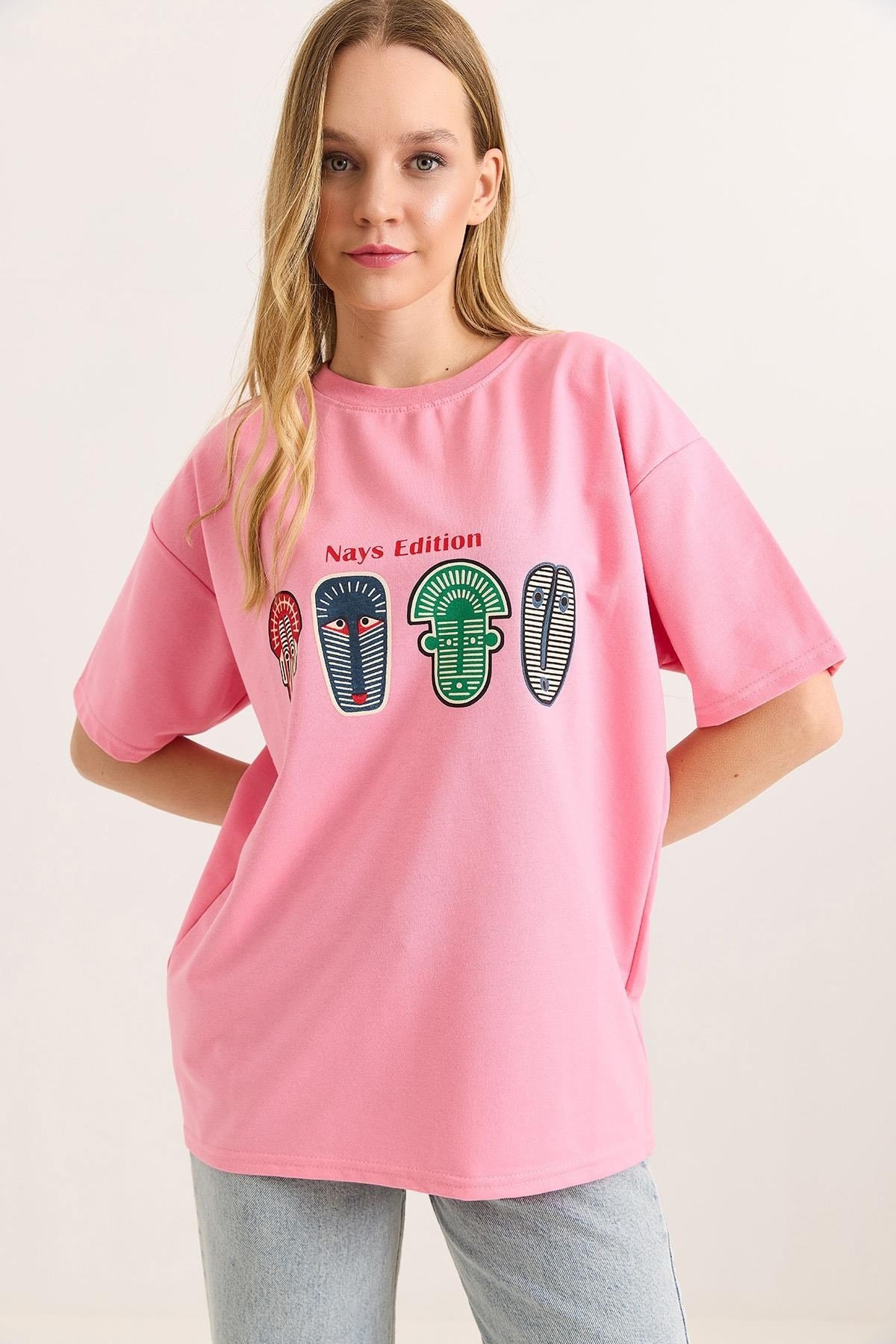Pembe Baskılı Oversize Tişört