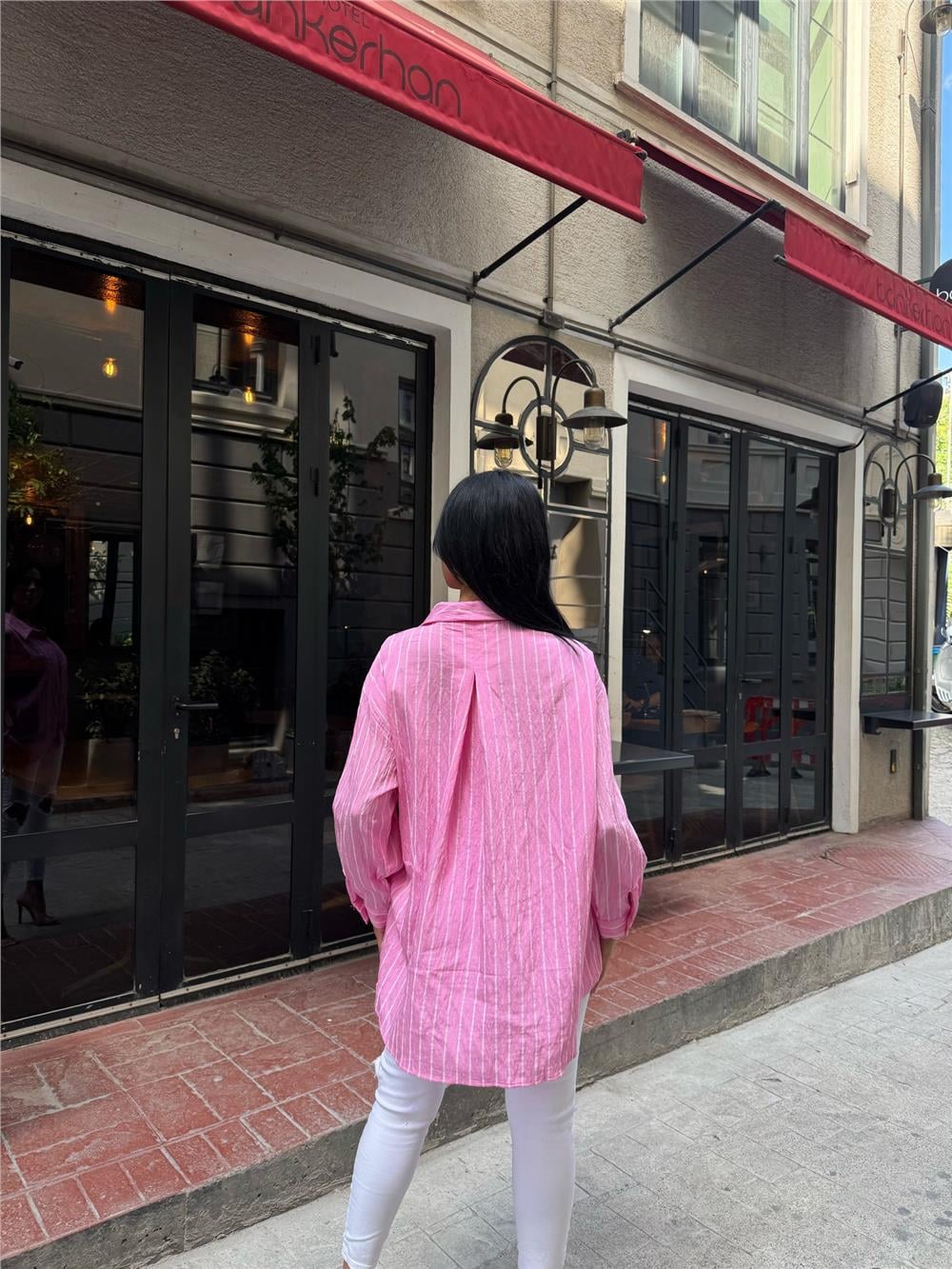 Pembe Çizgili Oversize Düğmeli Gömlek