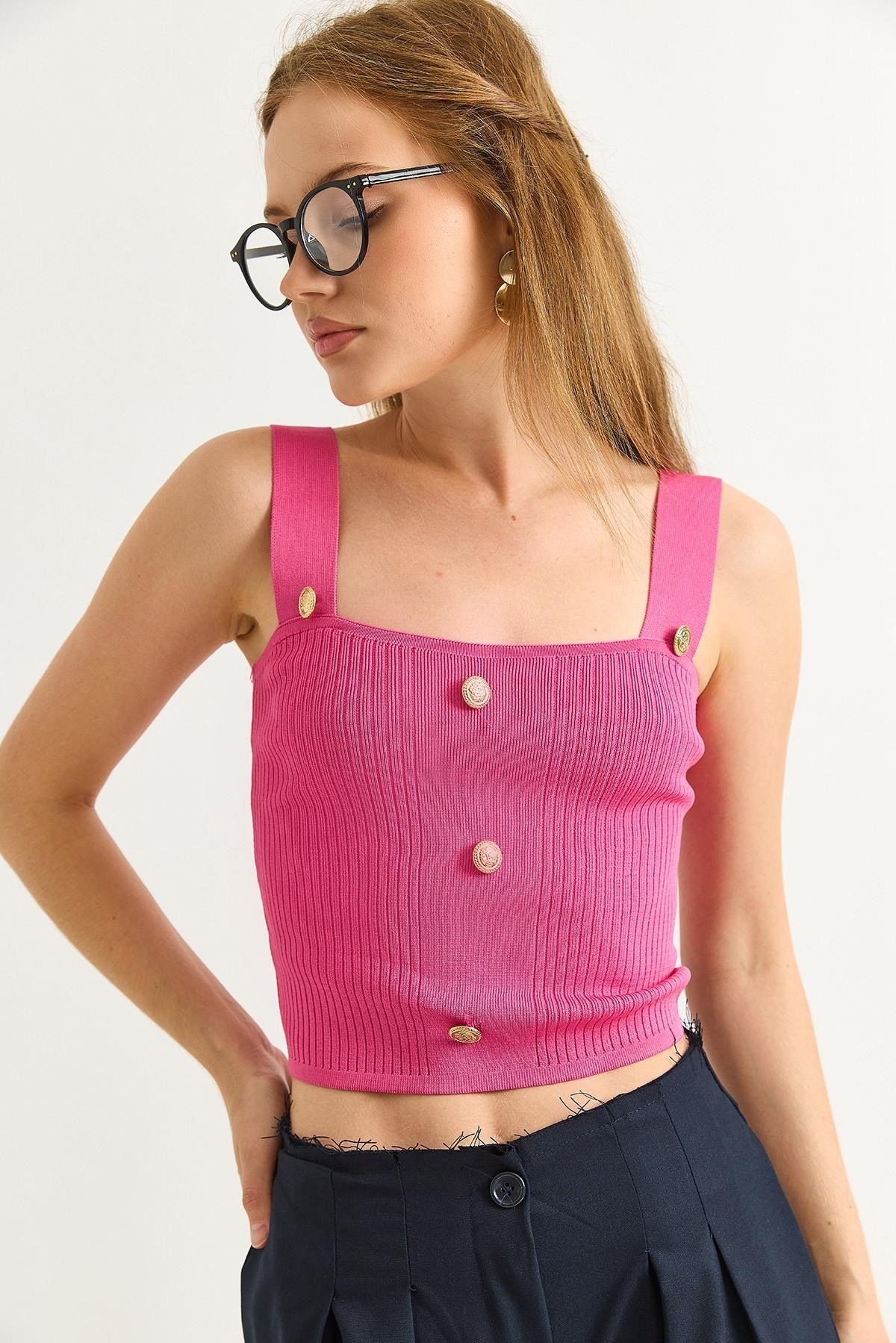 Pembe Düğmeli Triko Crop Bluz