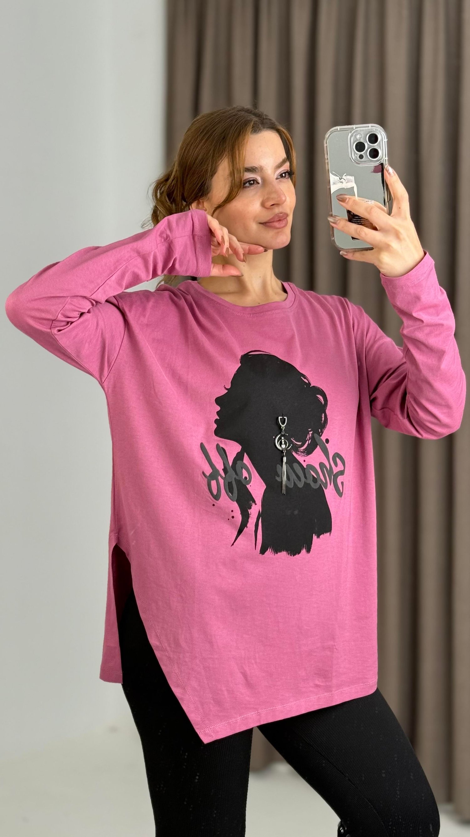 Pembe Figür Baskılı Oversize Tişört