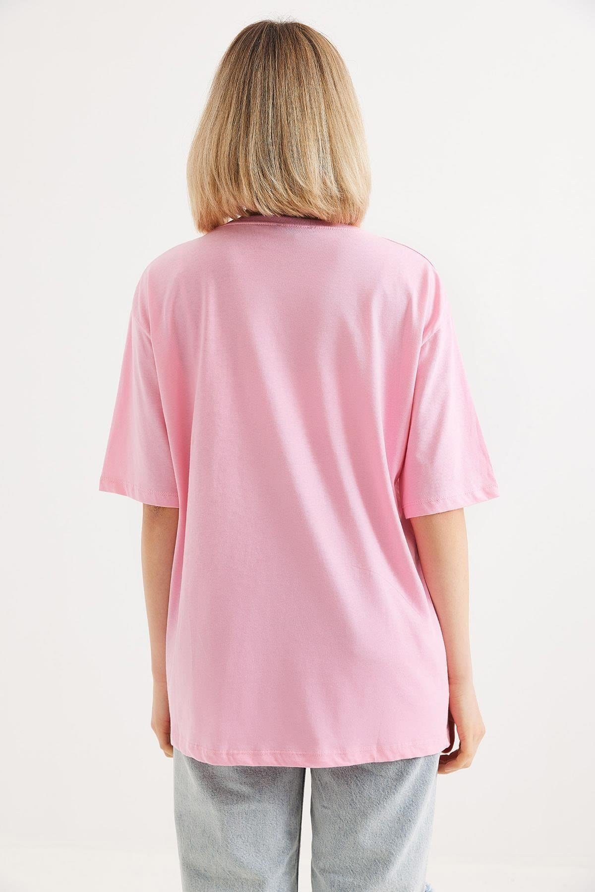 Pembe Oversize Bisiklet Yaka Tişört