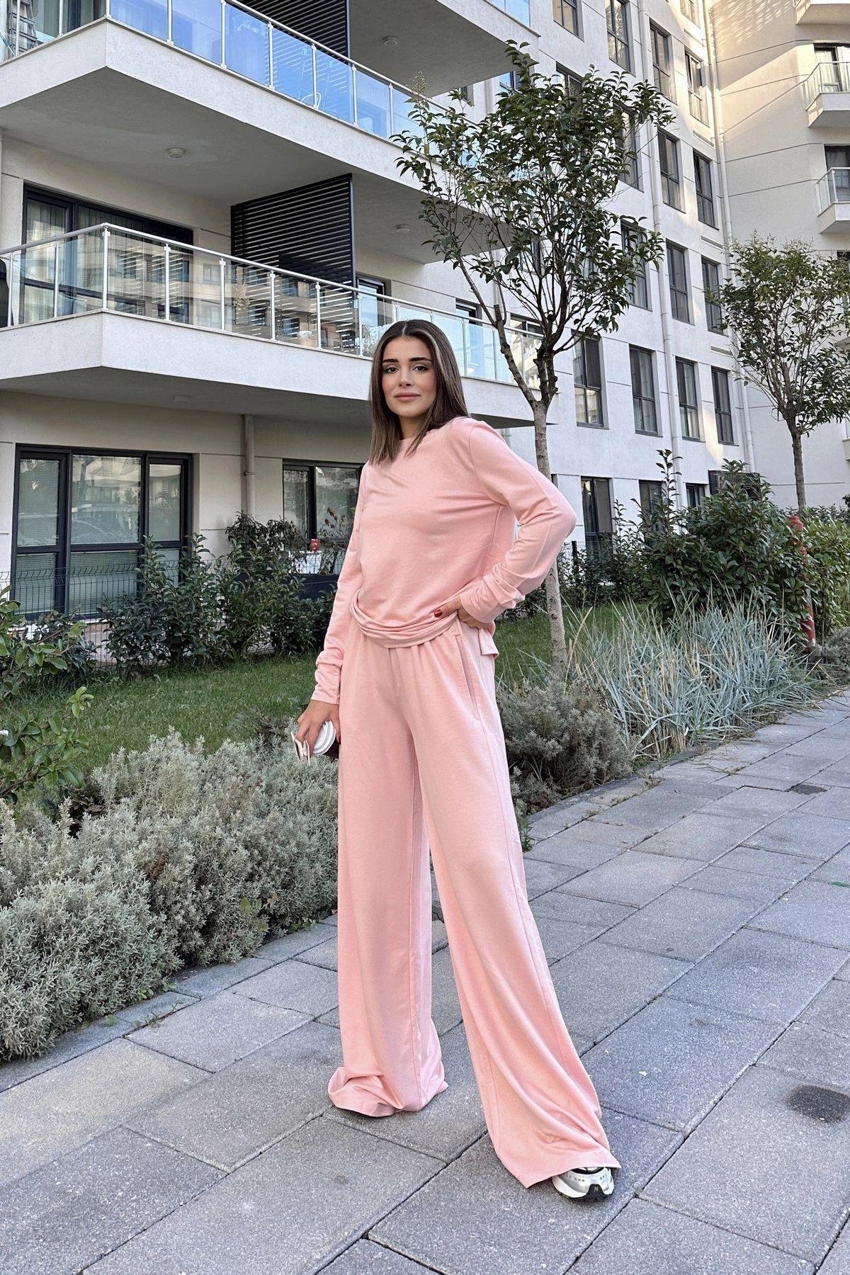 pudra-rahat-sweatshirt-takim-e18a3b.jpg