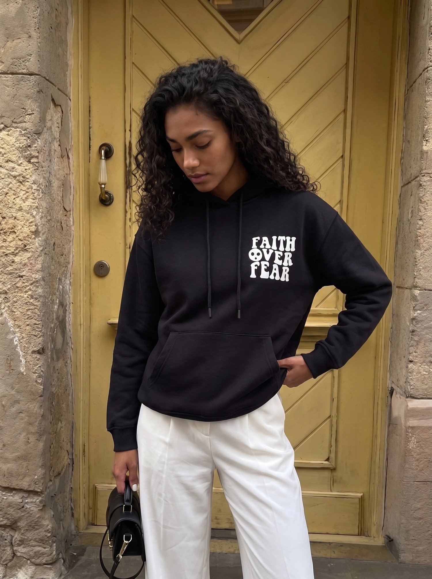 Siyah Baskılı Oversize Kapüşonlu Sweatshirt