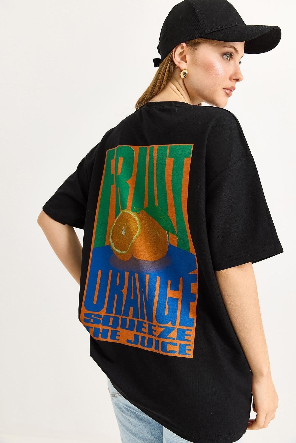Siyah Baskılı Oversize Tişört
