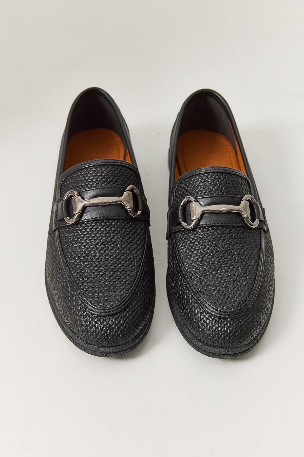 Siyah Hasır Tokalı Loafer