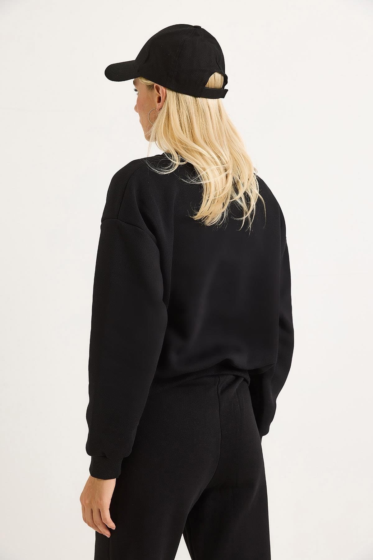 Siyah Limon Nakışlı Sweatshirt