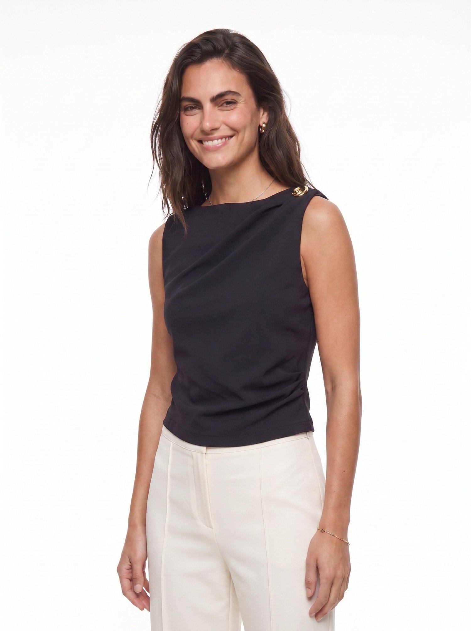Siyah Metal Aksesuarlı Drape Bluz