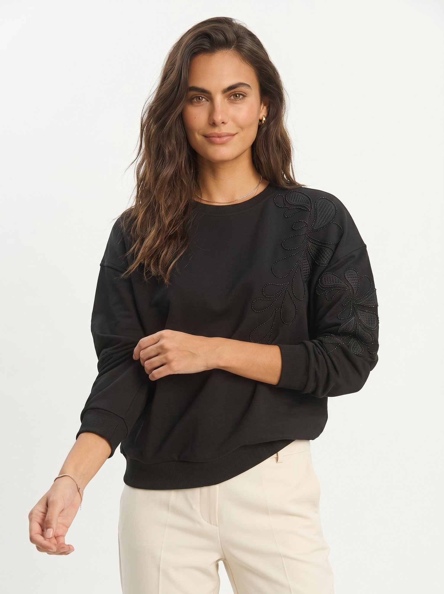 Siyah Nakışlı Boncuklu Sweatshirt