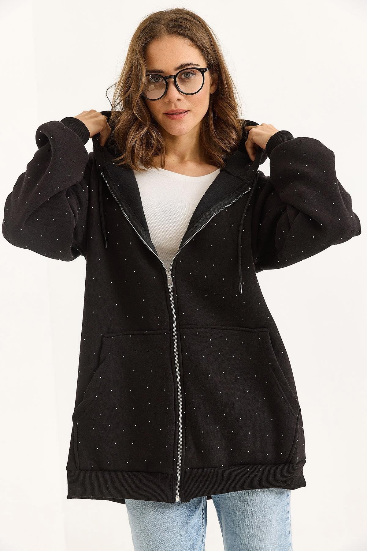Siyah Taş Detaylı Oversize Hırka