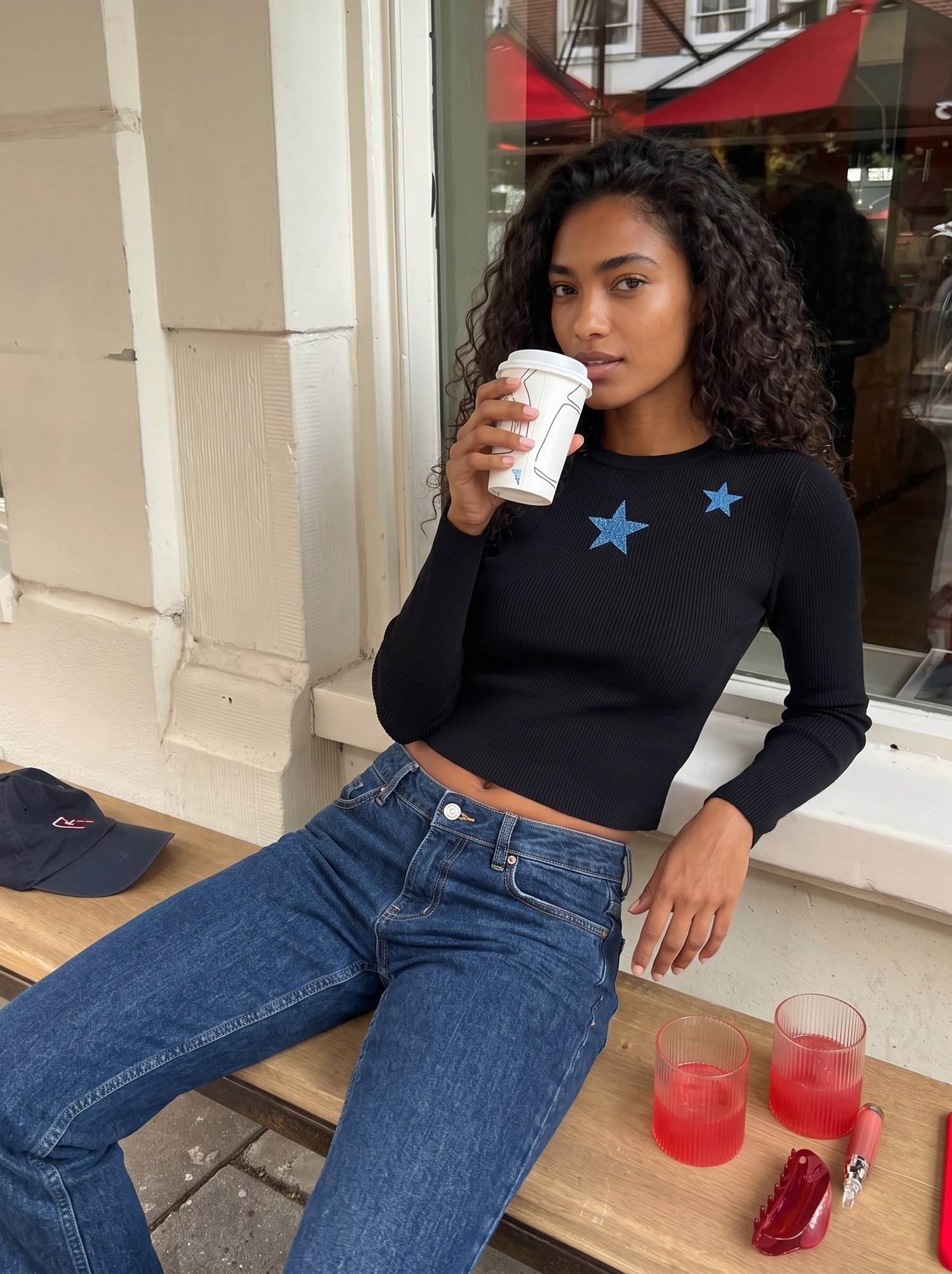 Siyah Yıldız Nakışlı Crop Bluz