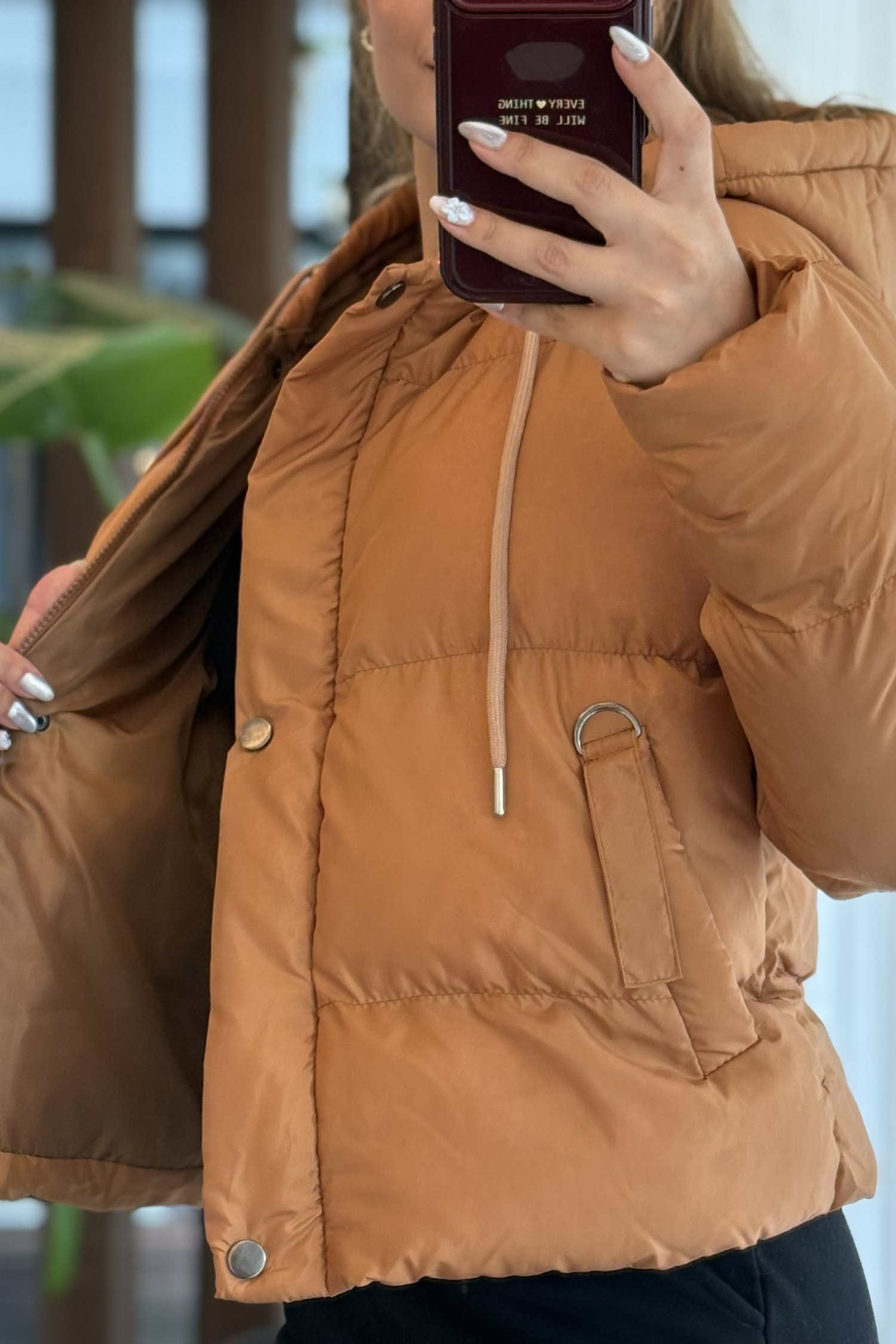 Taba Bağcıklı Kapüşonlu Mont