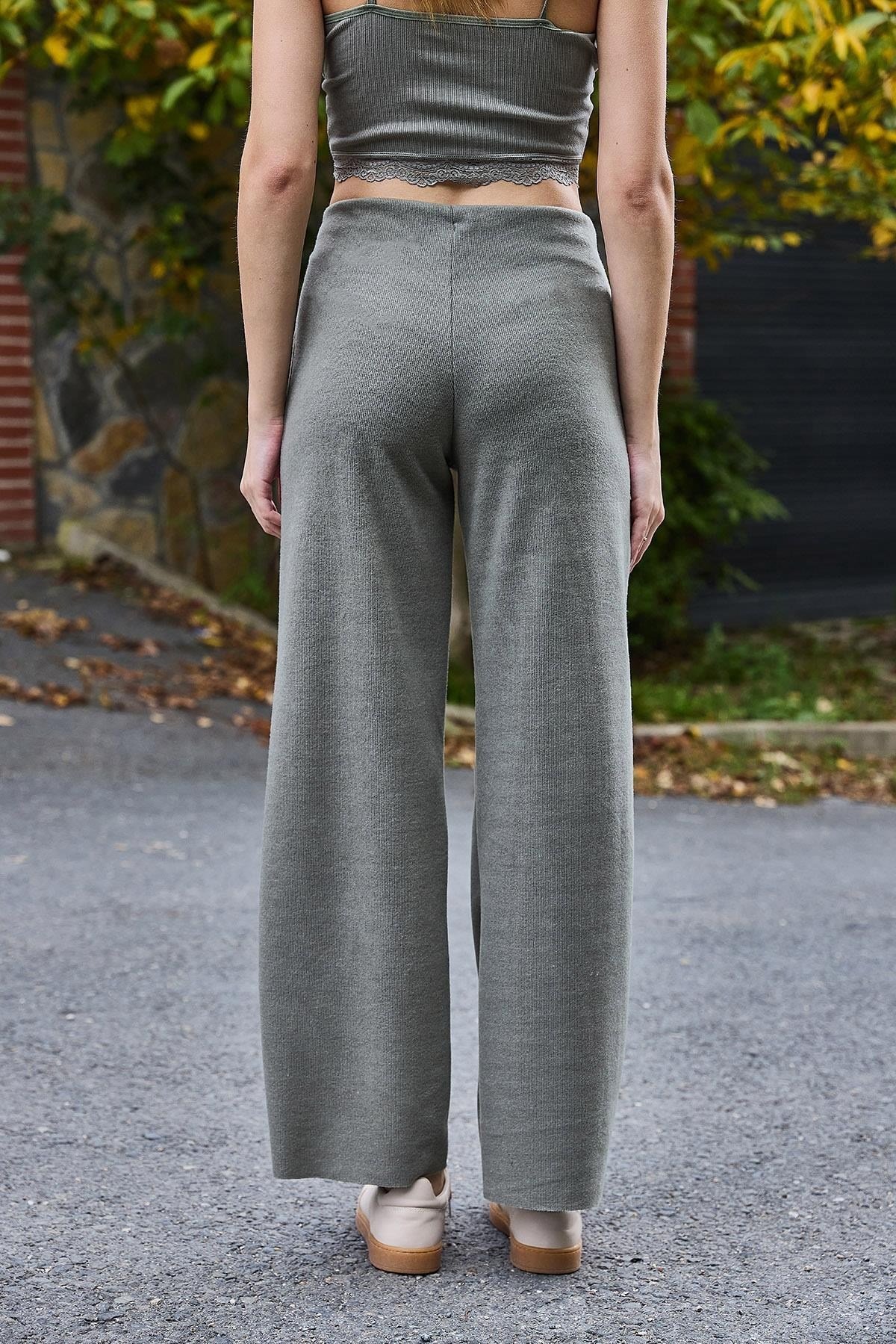 Yeşil Çelik Dikişli Örme Pantolon