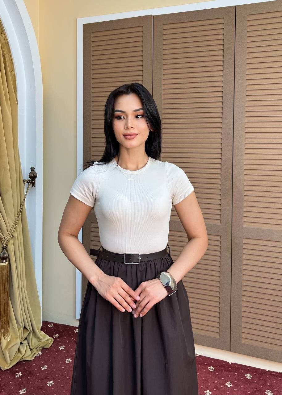 3923-KAHVEYE BEJ ÜST KAŞKORSE ALT POPLİN KISA KOL ELBİSE