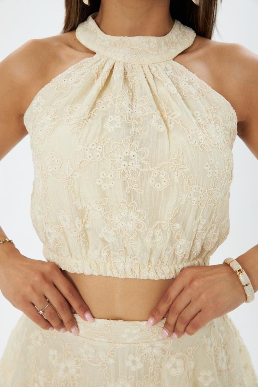 4129-Çiçek Desenli Halter Yaka Katlı Etekli Takım