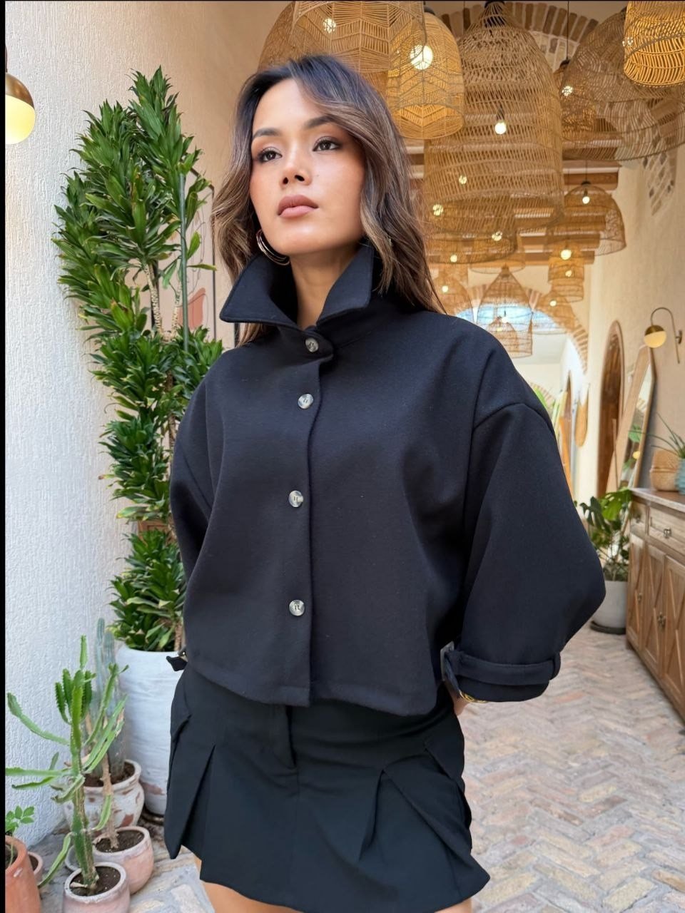 4157- Siyah Kaşe Panço Geniş Yaka Düğmeli Oversize Panço