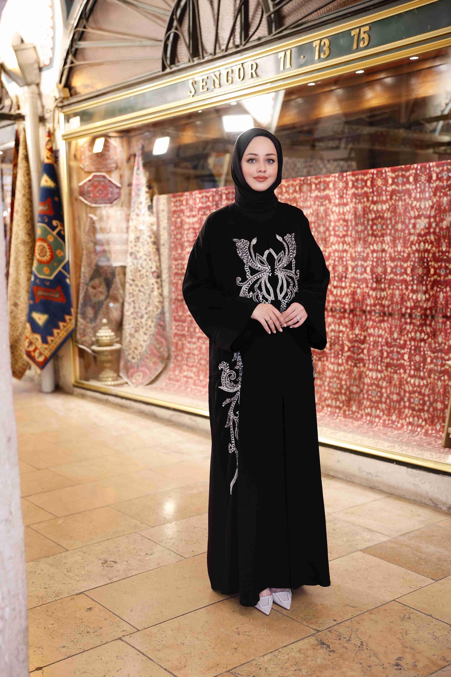 Aragül Abaya