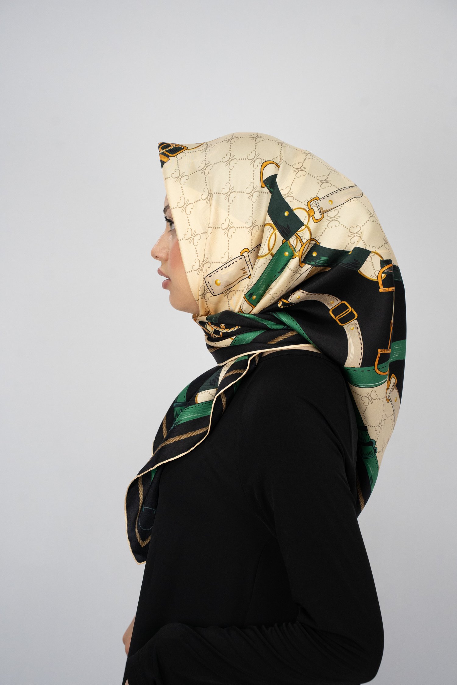 BIANCA SİYAH-YEŞİL TİVİL İPEK EŞARP 90x90