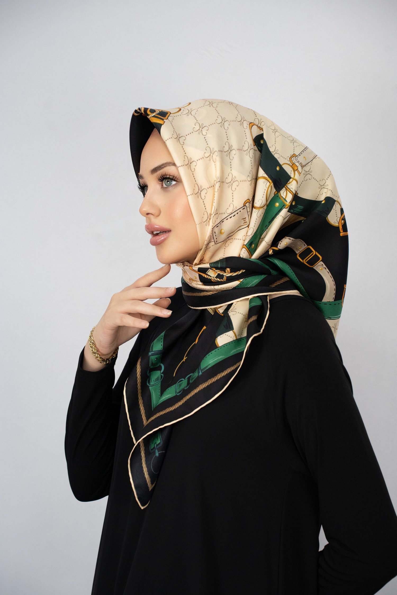 BIANCA SİYAH-YEŞİL TİVİL İPEK EŞARP 90x90