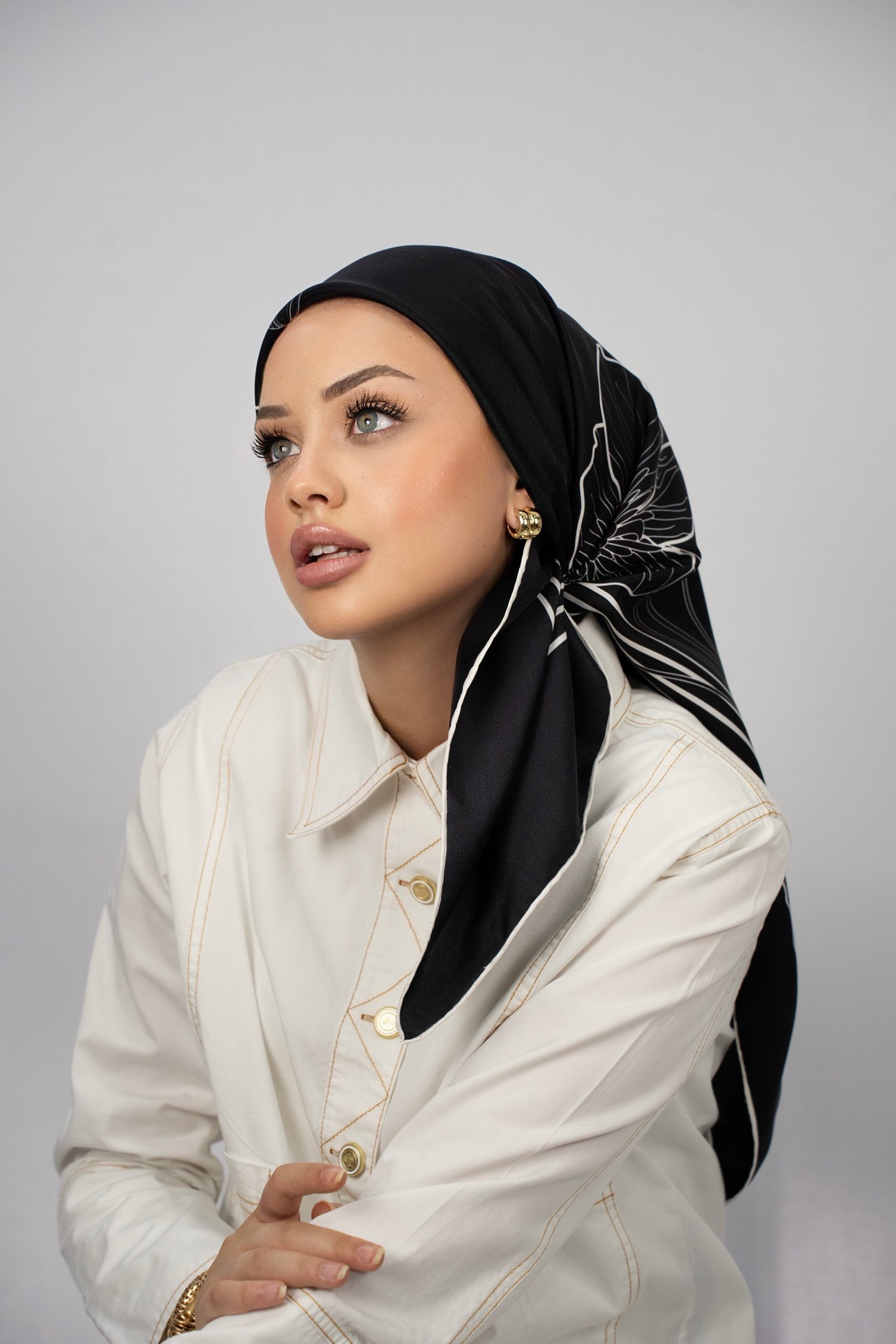 CHIARA SİYAH TİVİL İPEK EŞARP 90x90