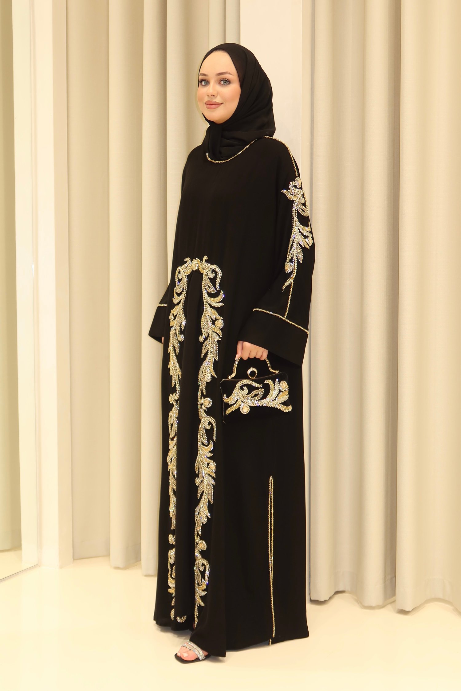 GOLD MEDUSA ABAYA