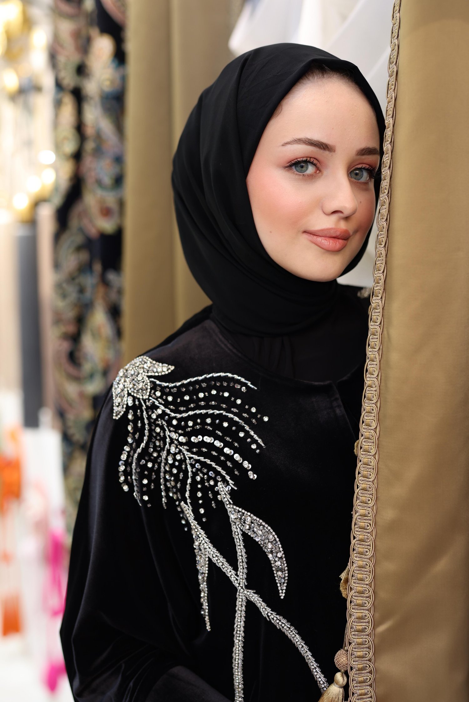 KARAHİNDİBA ABAYA